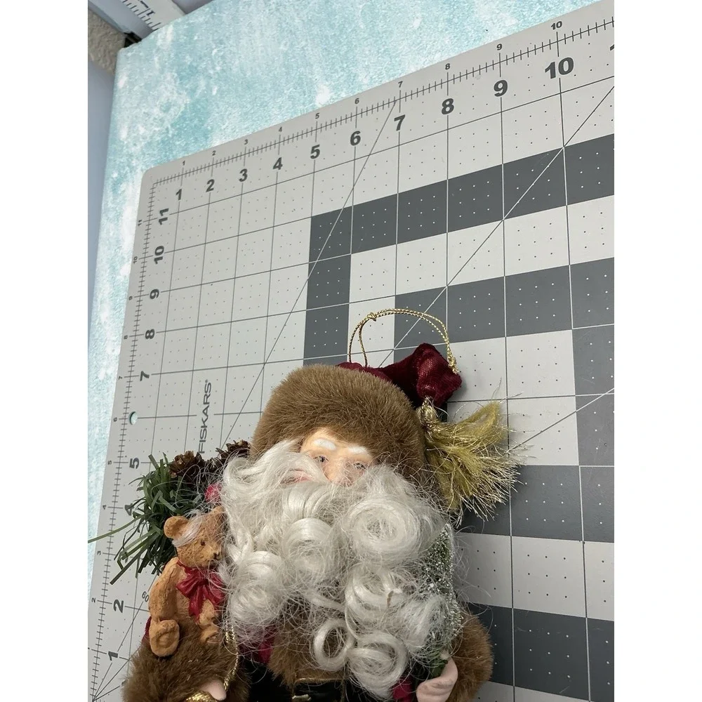 Santa Claus Figurine‎ Ornament 9'